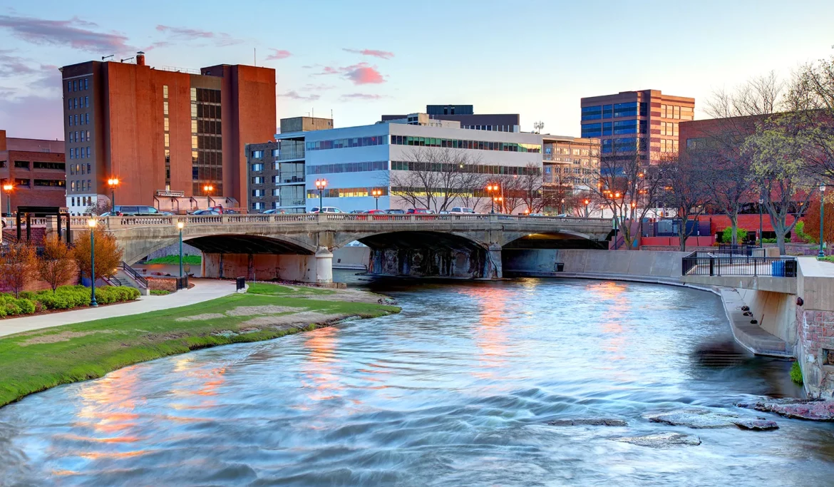 About Sioux Falls City And Top 30 Fun Things to do in About Sioux Falls City